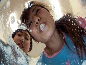 W痴女に超絶淫語で唾責めされる僕　サンプル画像02